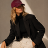 Jeune femme moderne portant une casquette the editorial studio bordeaux effet vintage